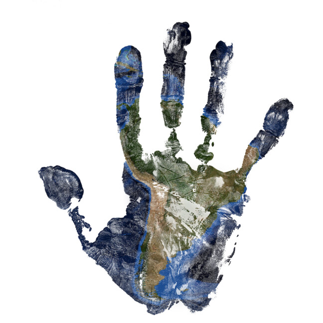 sustainability_hand_EuroMouldings sustainability_hand_EuroMouldings